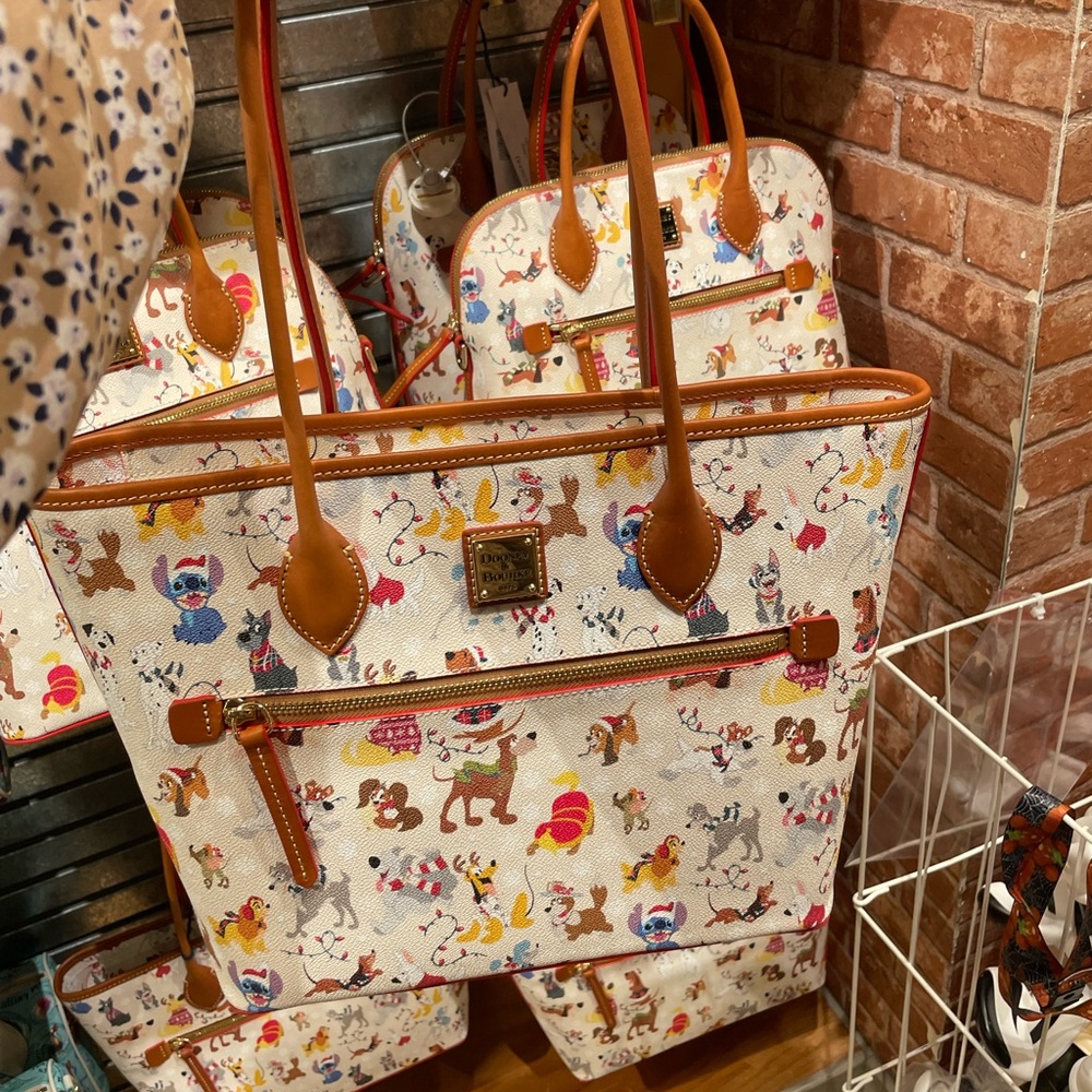 Christmas Disney Dooney & Bourke Santa’s Tail 21 inch tote nwt.
